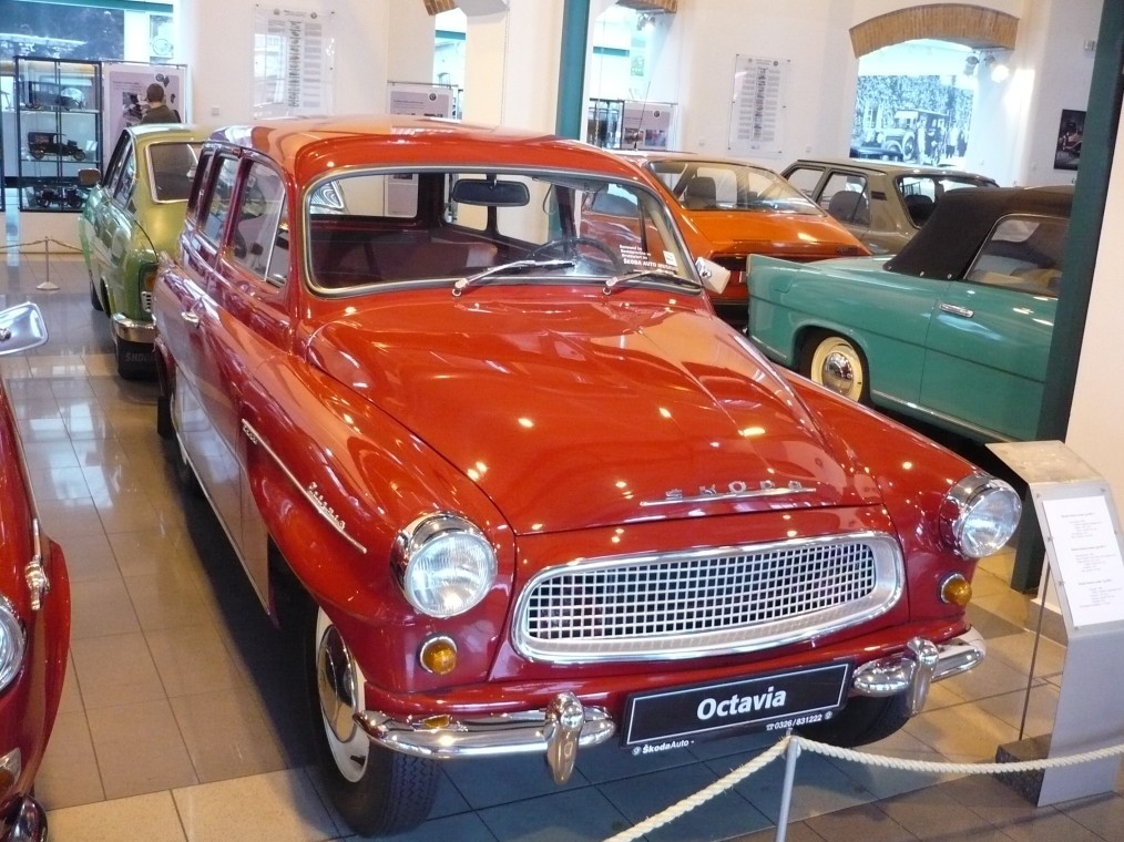 Škoda Octavia Combi, typ 993 C, předek