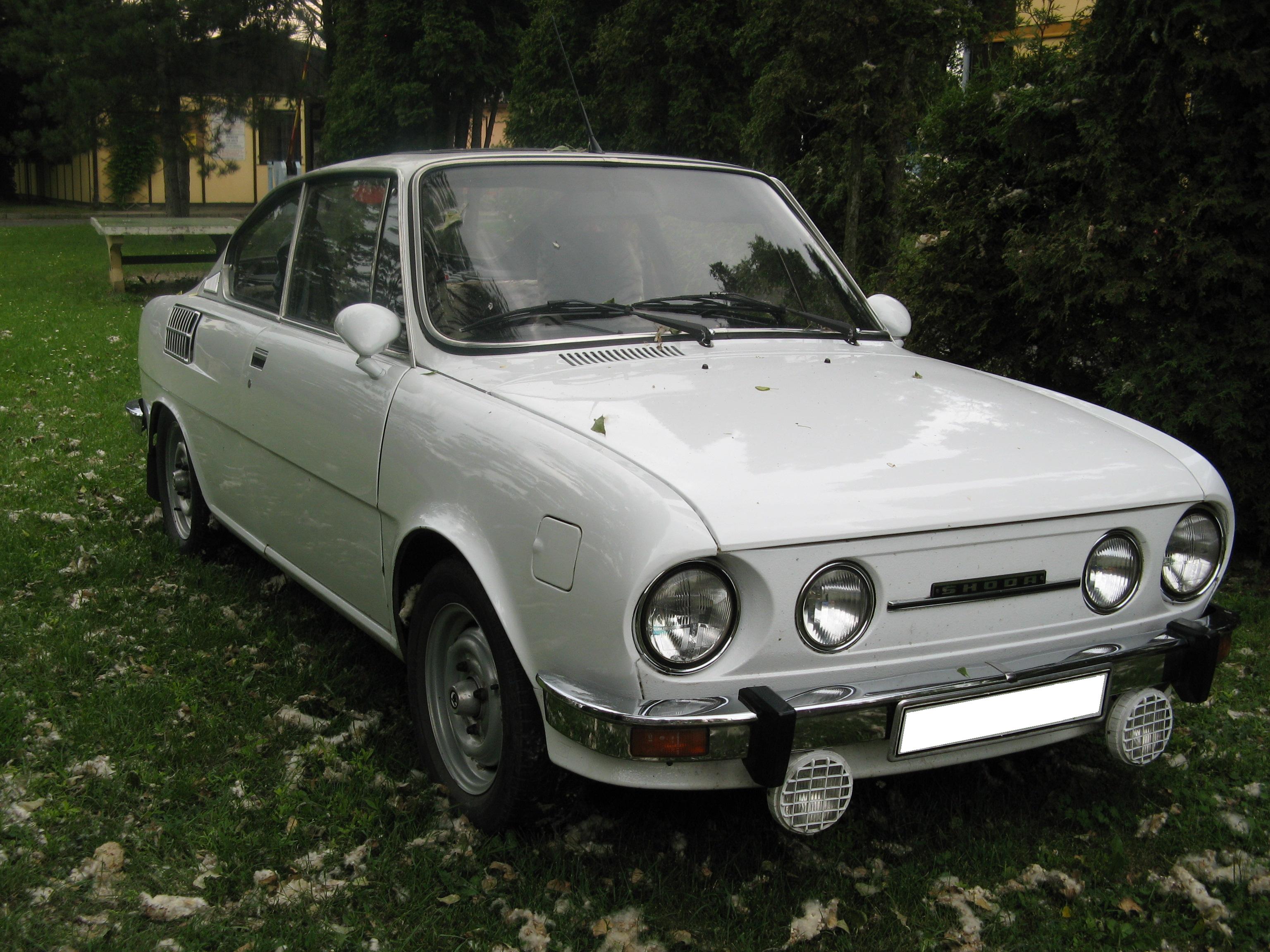 Škoda 110R bílá předek