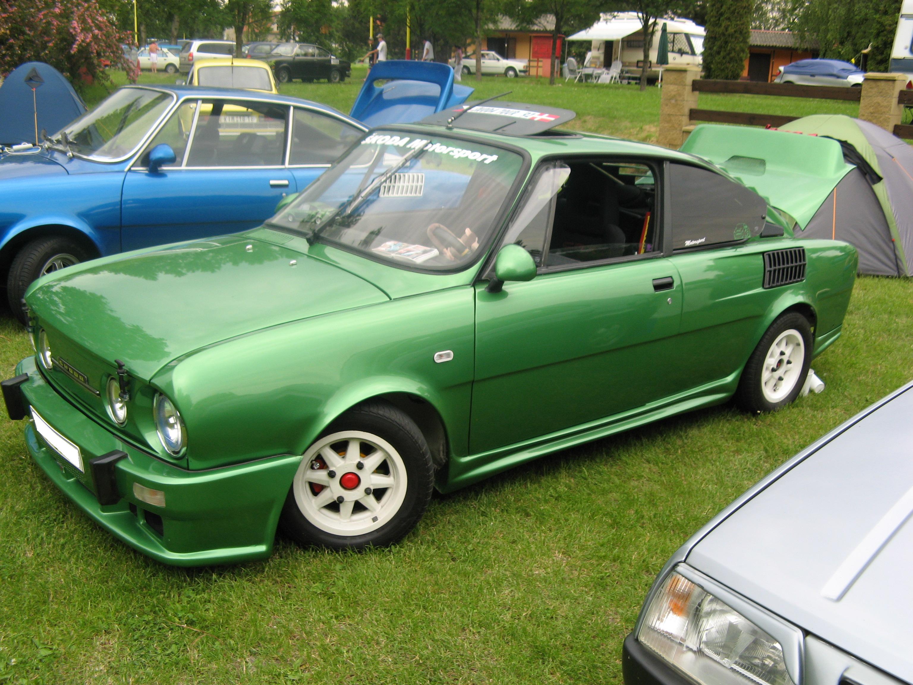 Škoda 110R zelená2 z boku